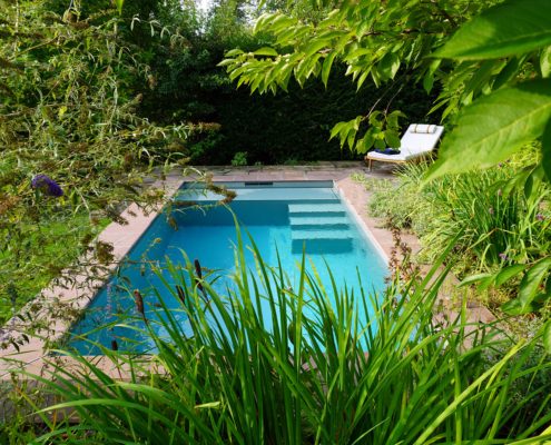 Minipool in einem Hausgarten