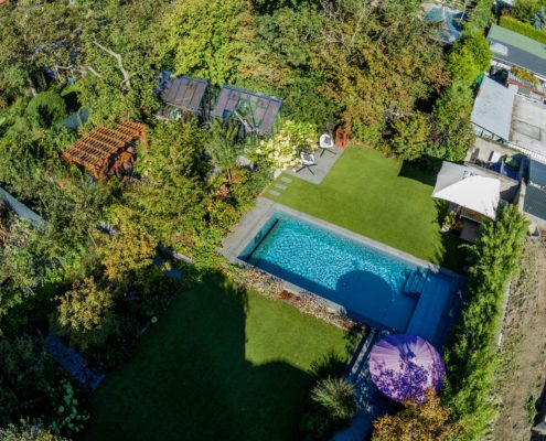 Pool im Garten - Luftaufnahme