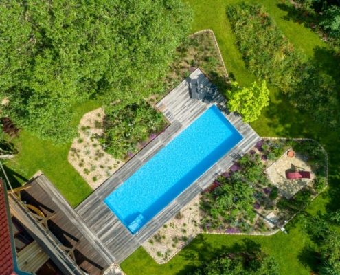 Livingpool im Naturgarten - Luftaufnahme
