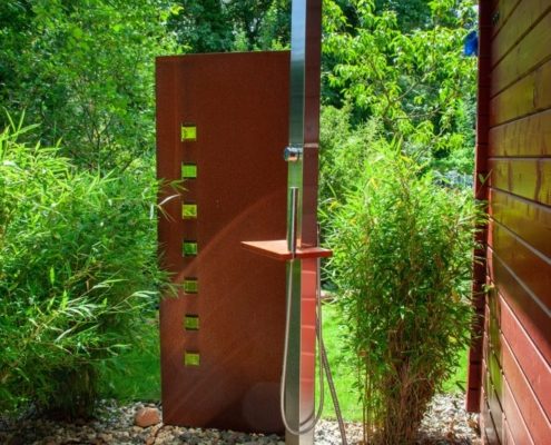 Außendusche im Garten