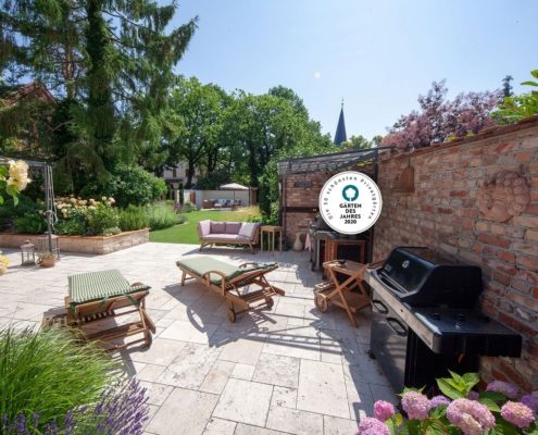 ein Schlauchgarten mitten in der Stadt ein Schlauchgarten mitten in der Stadt